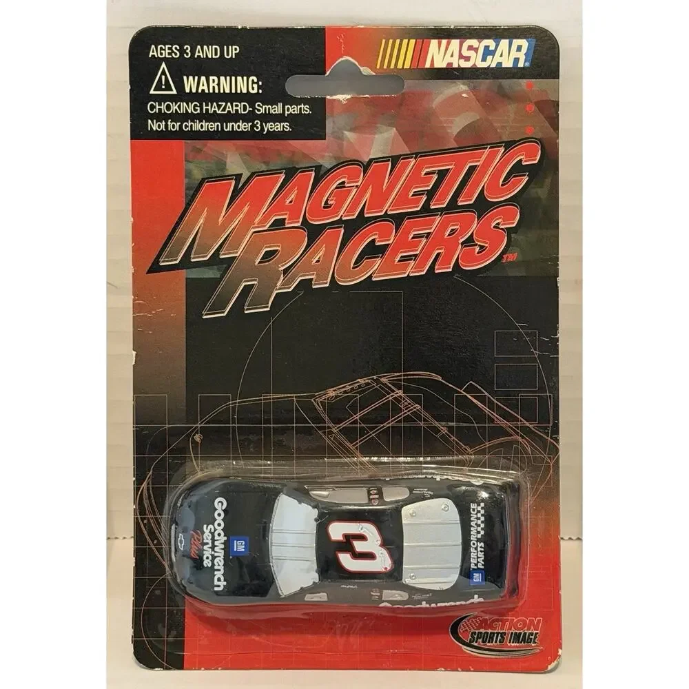Lot Of 4 Dale Earnhardt Sr 2001 Magnetic Racers Nascar 2001 Keychain 2 Stickers